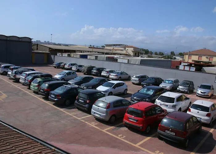 Etna Parking